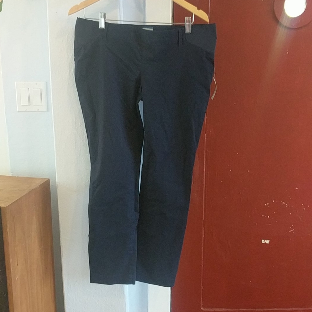 Old Navy Maternity side panel skinny chinos NWT!